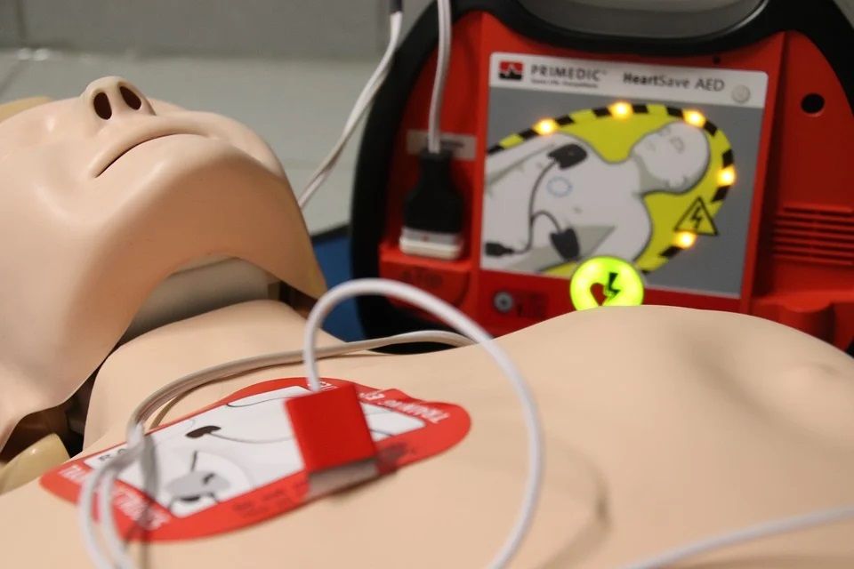 defibrillateur-normes