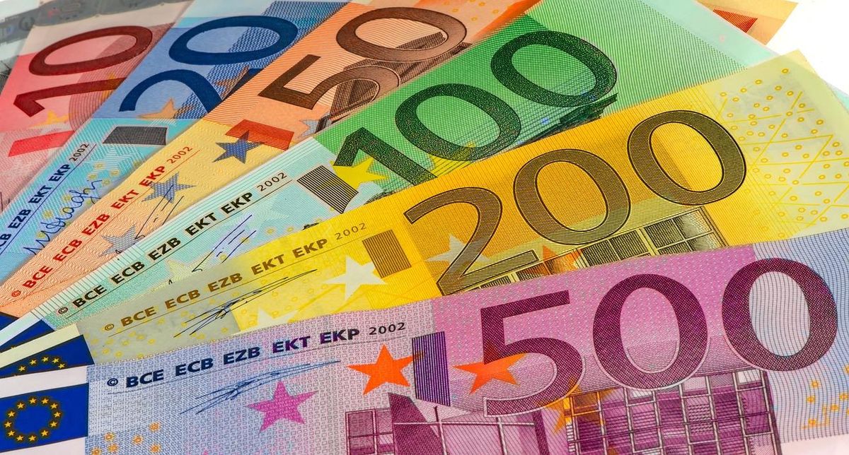 Optimisez chaque billet : une étape clé pour un budget personnel réussi.