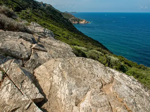 De Landemer à Goury : traverser le Cap de la Hague sur le GR223