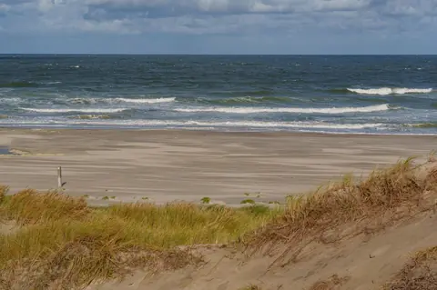 Urville-Nacqueville : la grande plage discrète de la Hague
