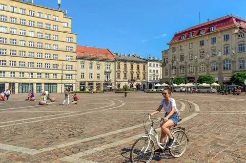 Mobilité douce, le vélo pliant pour allier transport en commun et déplacement court