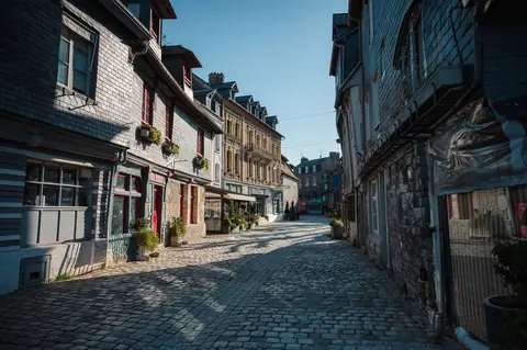 Barfleur : ruelles, église Saint-Nicolas et héritage viking