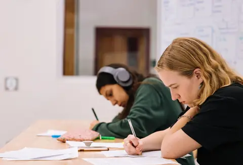 Session d'été et étudiants : comment affronter les examens avec les bons aliments