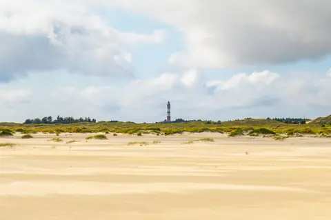 La Pointe d'Agon : dunes, havre et phare en bord de Manche